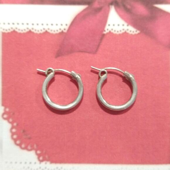 JWK 925 Sterling Silver Huggie Hoop Earrings Small Signed Women Girls Jewelry - Picture 6 of 11